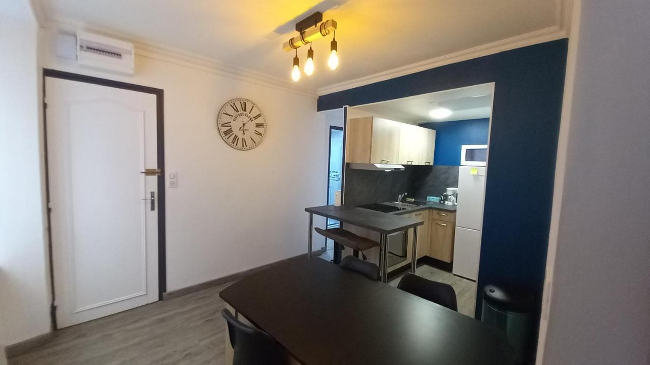 Saint-Flour Appartement Au Coeur De La Ville Εξωτερικό φωτογραφία